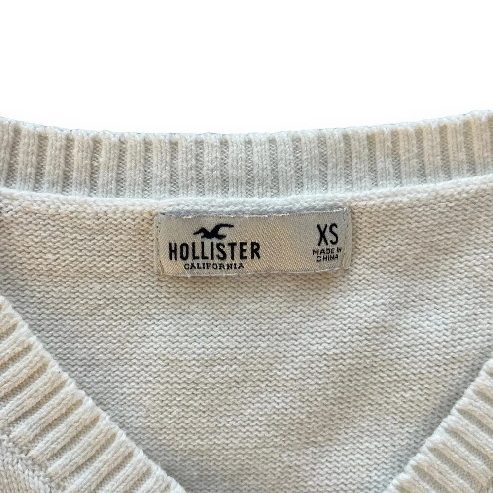 Hollister Vest Womens Extra Small White Red Mushroom Knit Pullover V-neck Cotton - Picture 4 of 7